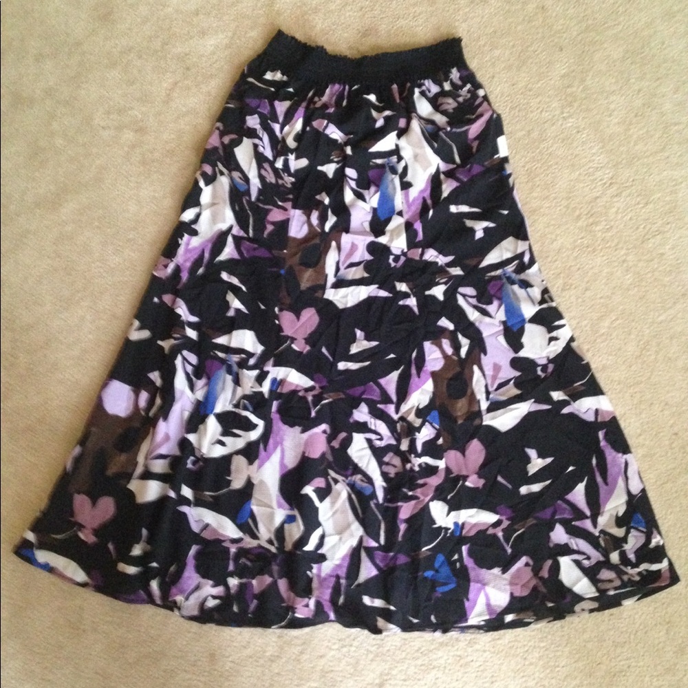 Dana Buchman Skirt